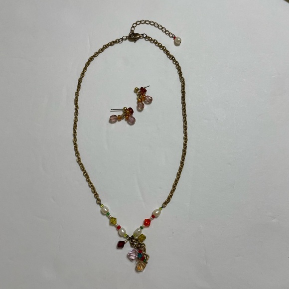 Bohemian multicolor stones and pearls on a dangle chain necklace and earrings - Picture 3 of 11